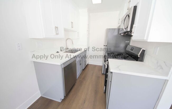 1 bed, 1 bath, $2,395, Unit 35-350