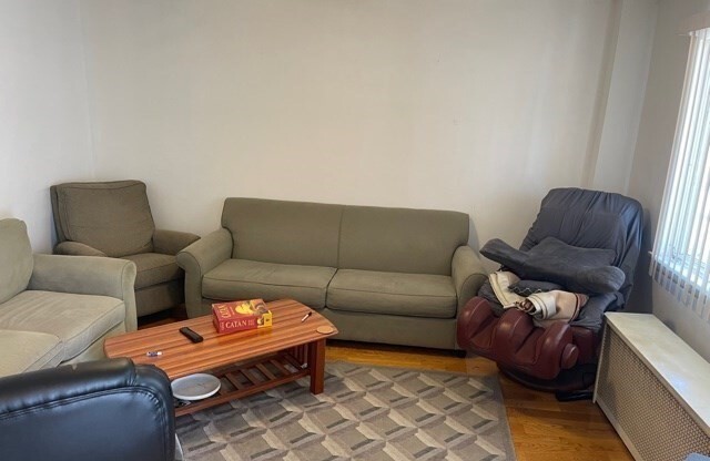 51 LINDEN AVE