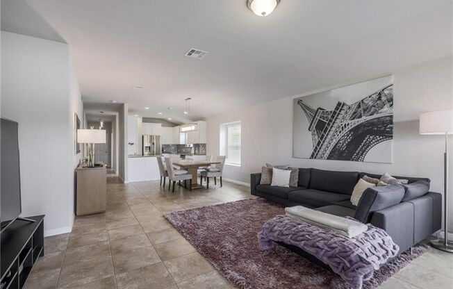 Spacious & Beautiful 3/BR 2/BA Home with Enclosed Porch!
