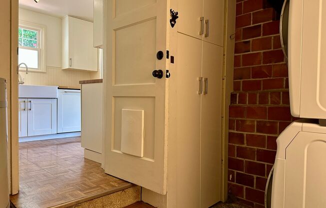 Vintage Updated Greenwood Gem! 3 bed/1 bath for a 12 month rental