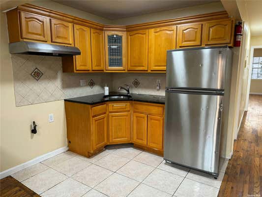 3 beds, 2 baths, 1,100 sqft, $3,450, Unit A