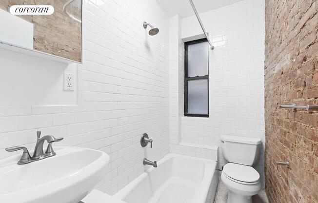 505 W 122 ST