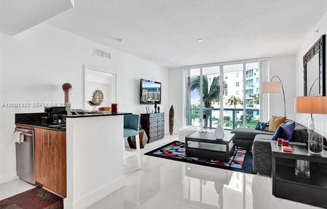 2 beds, 2 baths, 1,251 sqft, $3,600, Unit 7900 Harbor Island Dr # 704