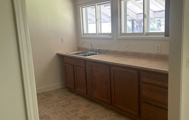 47 Foster Ln. - Single Family House w/ Garage