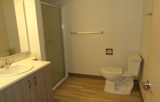 2 beds, 2 baths, 1,240 sqft, $1,940, Unit L57