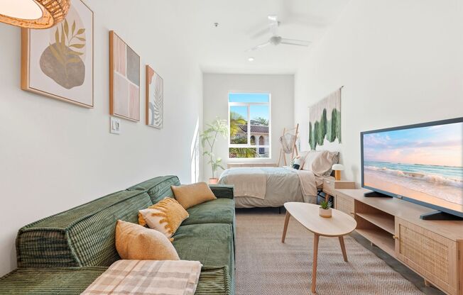 Studio, 1 bath, 218 sqft, $1,478, Unit 2-C