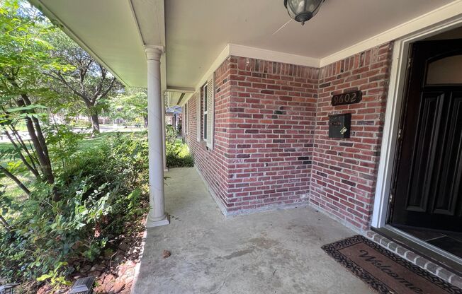 3-Bedroom Home on Corner Lot in Tanglewilde – Now Available for Lease