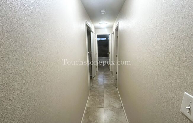 2 beds, 1 bath, 800 sqft, $1,795, Unit 1930