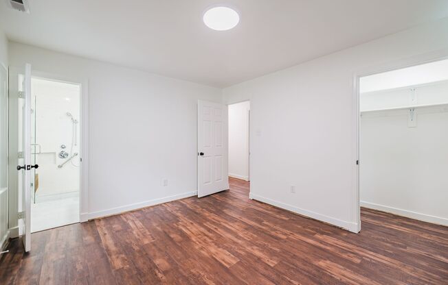 3 beds, 2 baths, 1,300 sqft, $1,950, Unit Unit A