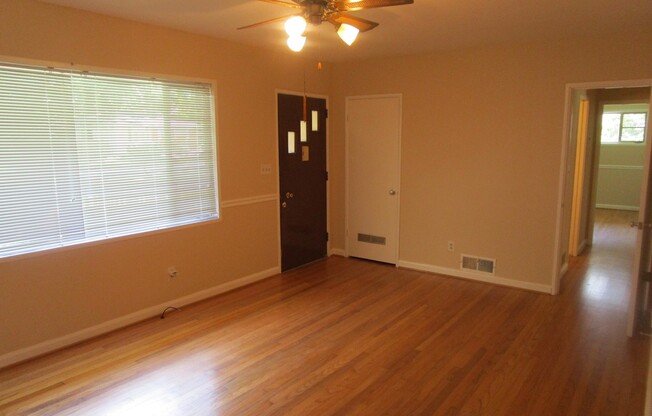 3 beds, 2 baths, $1,700