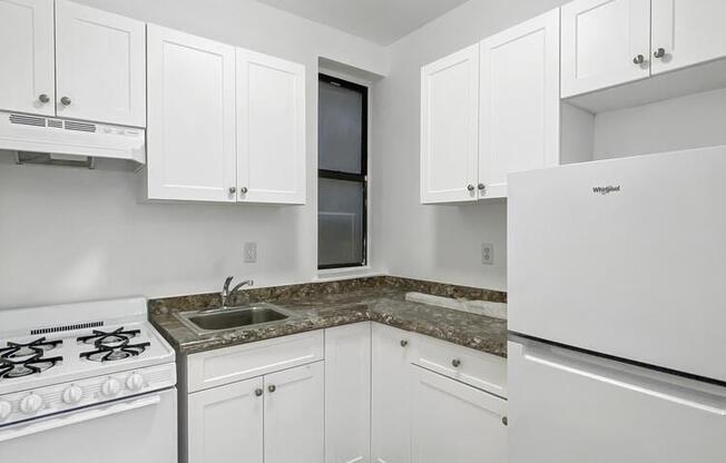 200 W 123 ST