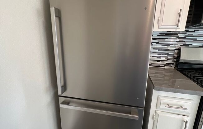 1 bed, 1 bath, 900 sqft, $2,173, Unit 271-15