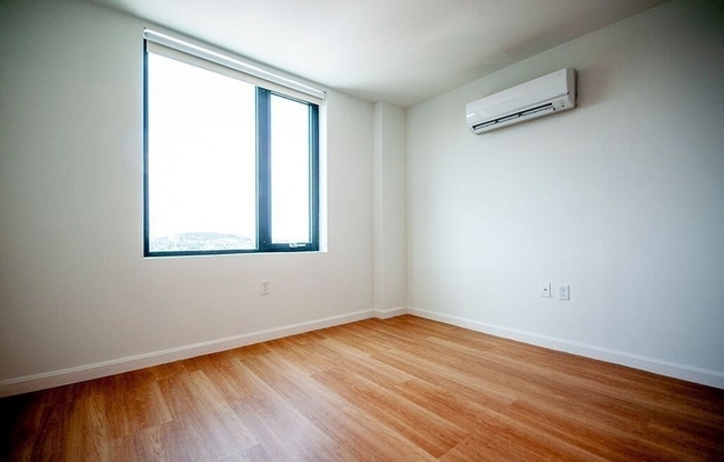 2 beds, 2 baths, 900 sqft, $3,875, Unit 301