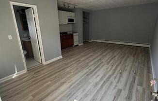 724 Delta Ave.  Apt. 9