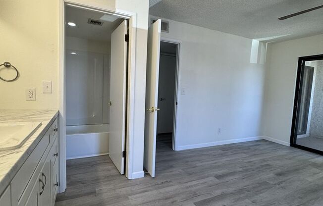 2 beds, 2 baths, 1,130 sqft, $1,699, Unit 2067