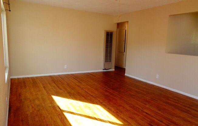 2 Bedroom 1 Bath House for Rent in East LA