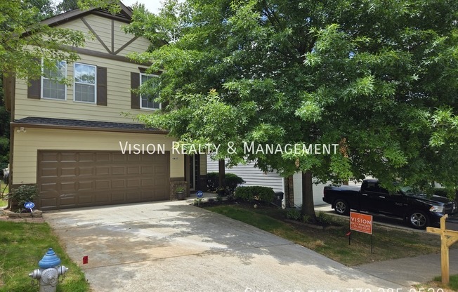4447 RAVENWOOD DR