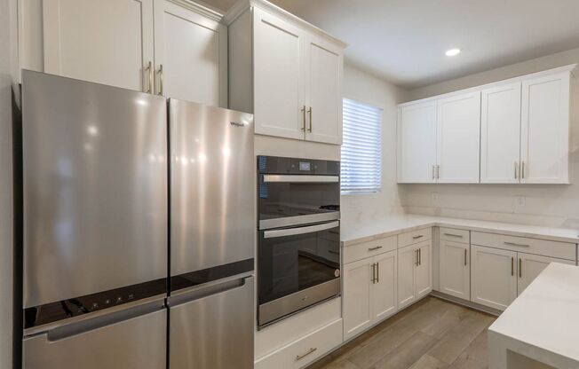 3 beds, 3.5 baths, $2,650