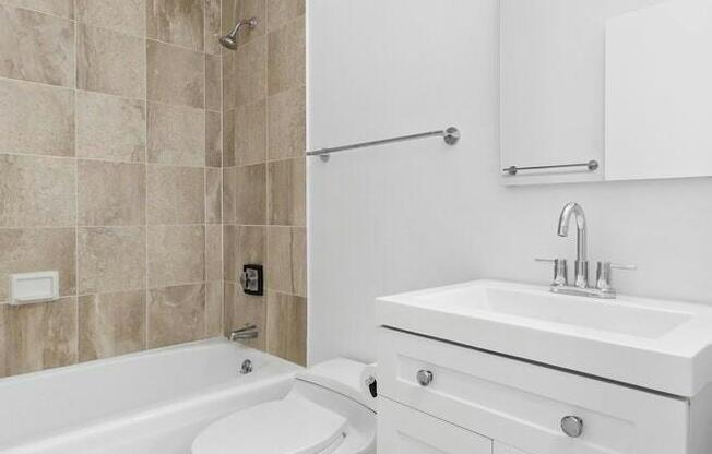 1 bed, 1 bath, 650 sqft, $4,200, Unit 16A
