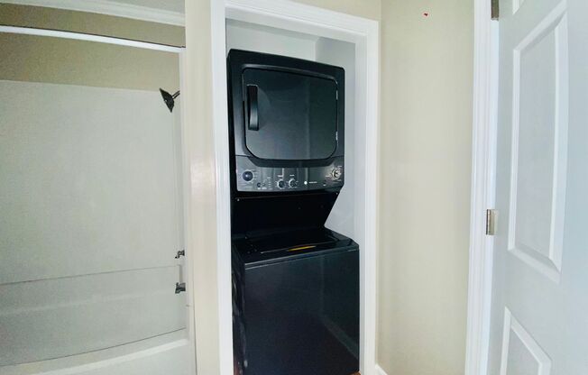 1 bed, 1 bath, 675 sqft, $700, Unit A202