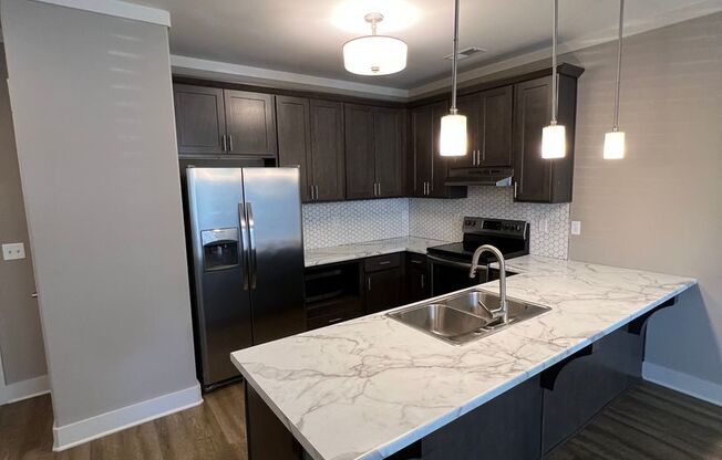 1 bed, 1 bath, 798 sqft, $905, Unit 101