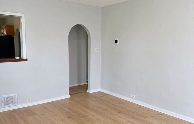 Move in Ready...917 Grand Ave, Madison, IL 62060
