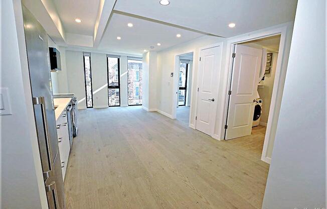 1 bed, 1 bath, 565 sqft, $3,154, Unit 6D