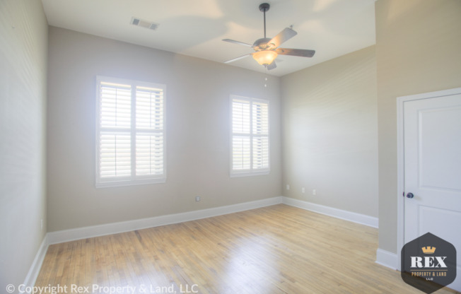 2 beds, 2 baths, $1,595, Unit JBWhite