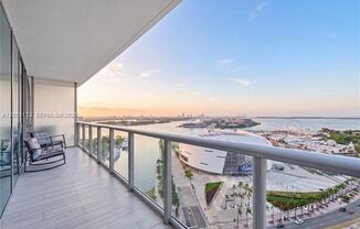 2 beds, 2 baths, 1,208 sqft, $5,490, Unit 888 Biscayne Blvd # 2404