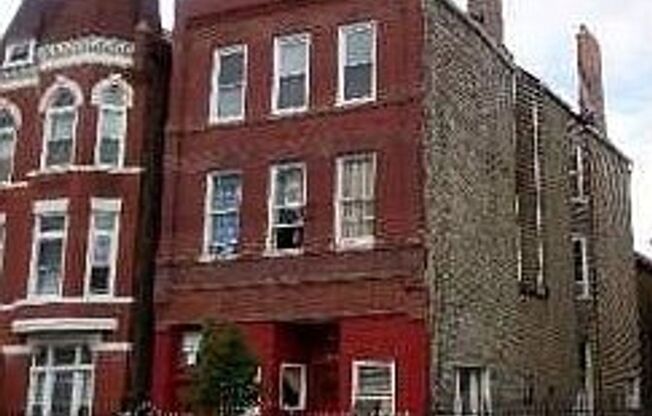 1328 W. 18th Pl