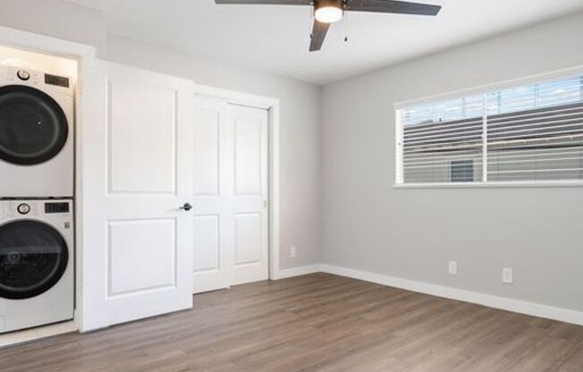 Dream Montrose - 306 Stratford Street