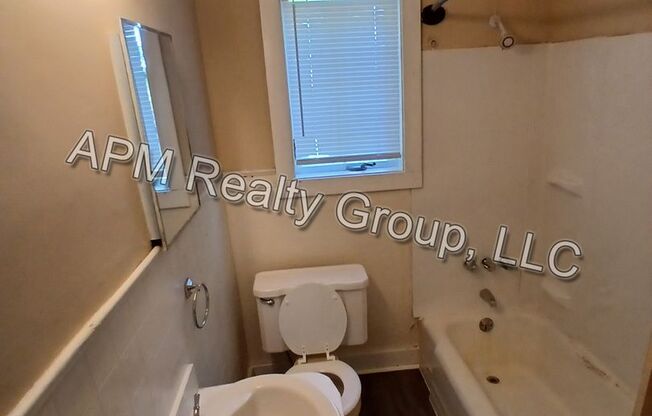 2 beds, 1 bath, $1,195