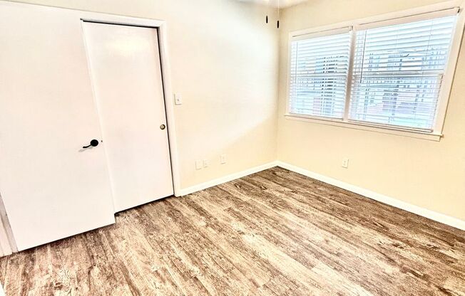 1 bed, 1 bath, 616 sqft, $950, Unit 24