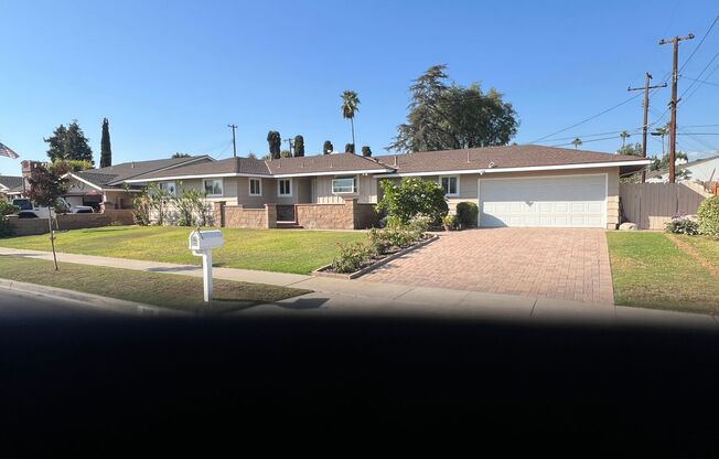 Adorable Ranch Style Home on Large Lot in North Tustin