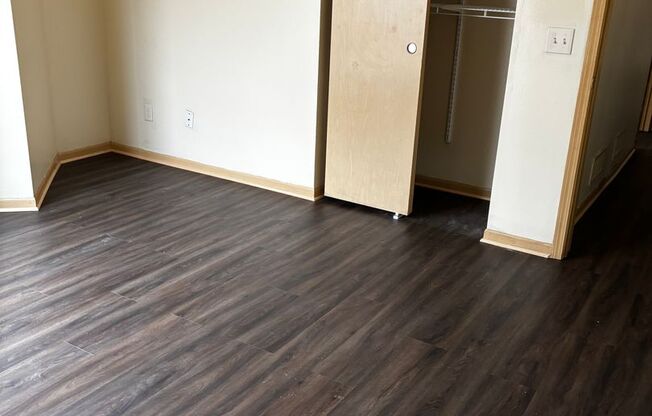 2 beds, 1 bath, 1,080 sqft, $999, Unit PHV - 306