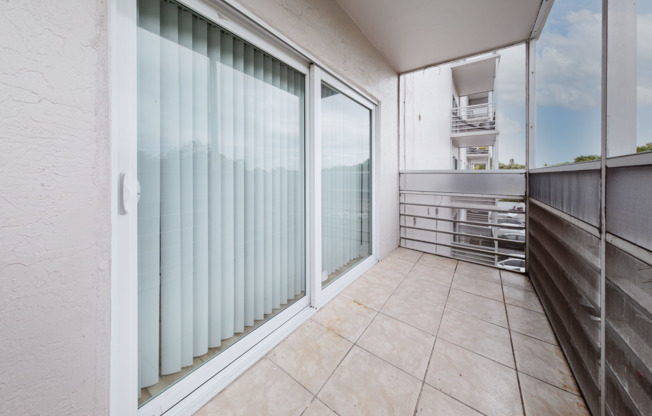 Balcony | Apartment Homes For Rent In Miami | Biscayne Shores