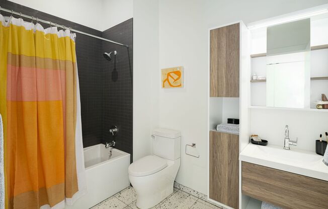 1 bed, 1 bath, 608 sqft, $1,549, Unit Unit 513