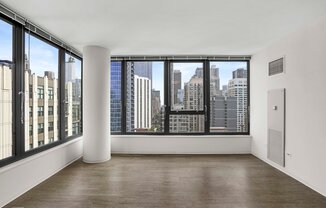159 W SUPERIOR