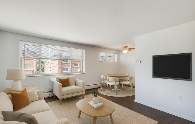 809 North Dexter Street | Denver, CO