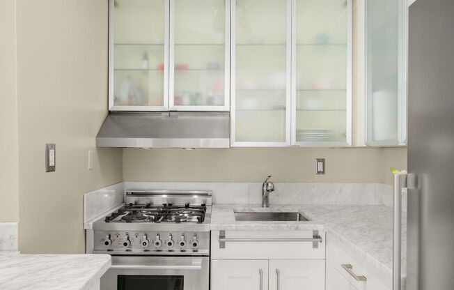 227 E 57 ST