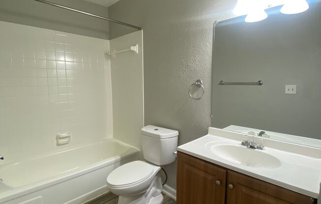 1 bed, 1 bath, 700 sqft, $845, Unit 07C
