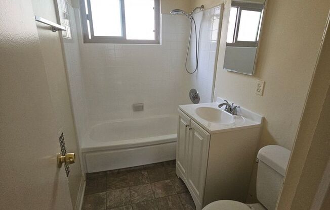 SPECIAL OFFER- 1 MONTH FREE (ON APPROVED CREDIT)