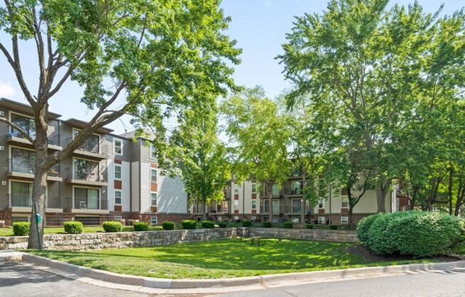 1 bed, 1 bath, 784 sqft, $1,095, Unit 7620304