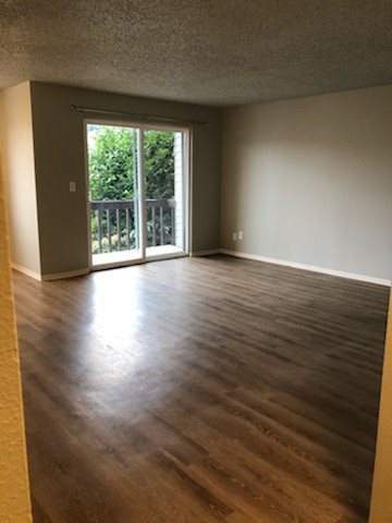 1 bed, 1 bath, 700 sqft, $1,600, Unit 6