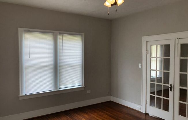 2 beds, 1 bath, $1,395