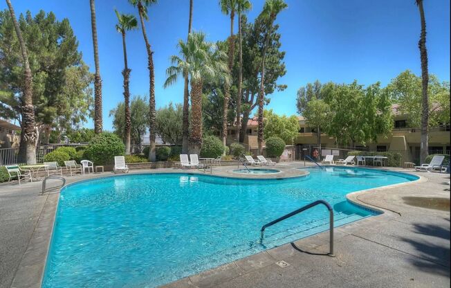 Great One-Bedroom Condo In Palm Springs - Pet Friendly + Move In Special!