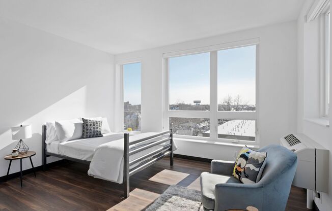 Studio, 1 bath, 439 sqft, $1,095, Unit 501