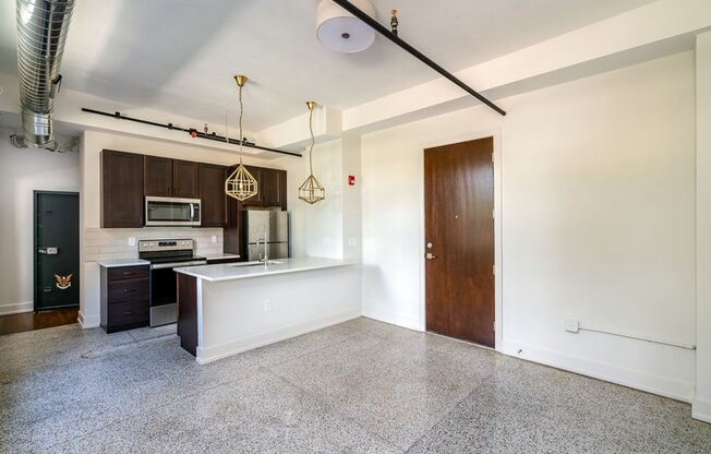 1 bed, 1 bath, $1,600, Unit 875 Michigan Ave Apt. 201