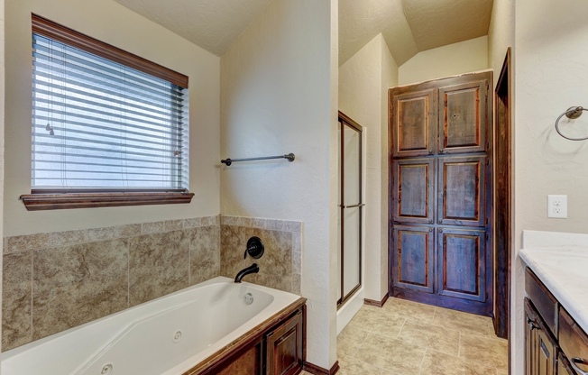 3 beds, 2 baths, $1,760