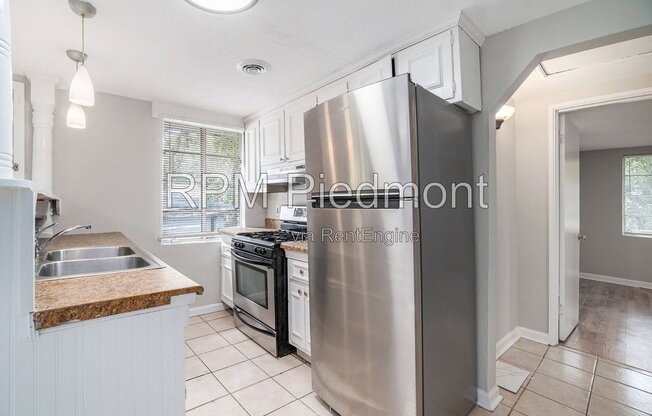 261 HOLLY Road NW